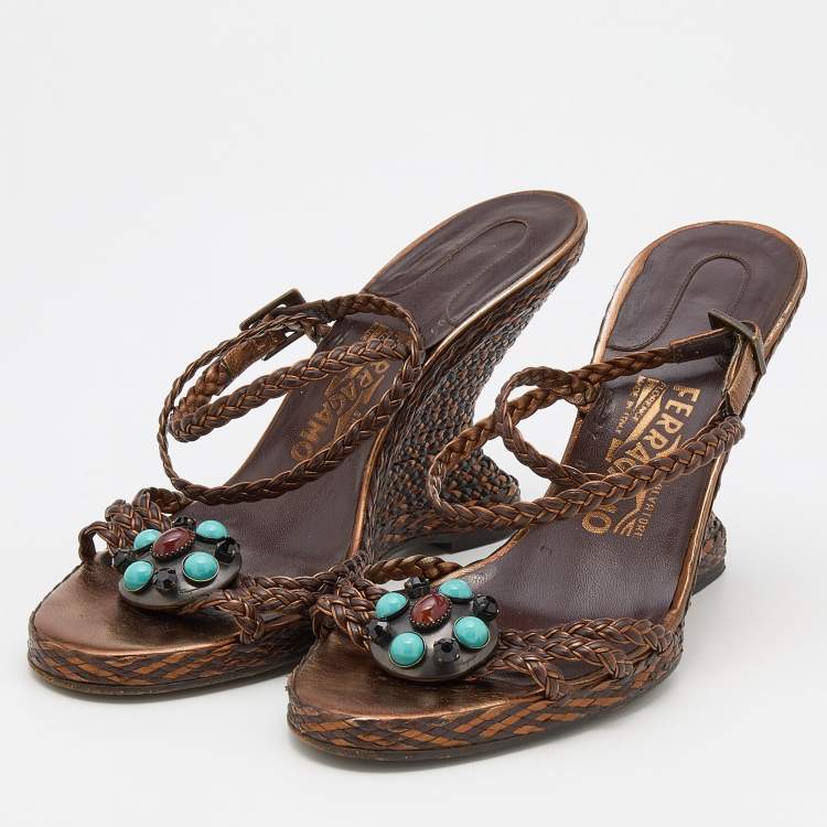 サンダル・ミュール SALVATORE FERRAGAMO DARK BROWN LEATHER ATENA SANDALS Brown Heeled sandals 'Atena' FERRAGAMO - Vitkac Canada