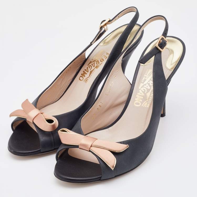 Pre Owned Salvatore Ferragamo Grey Nubuck Leather Bow Peep Toe Slingback Pumps Size 38.5