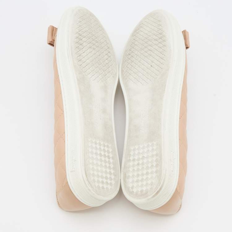 Pre Owned Salvatore Ferragamo Beige Leather and Patent Cap Toe Vara Bow Ballet Flats Size 37.5