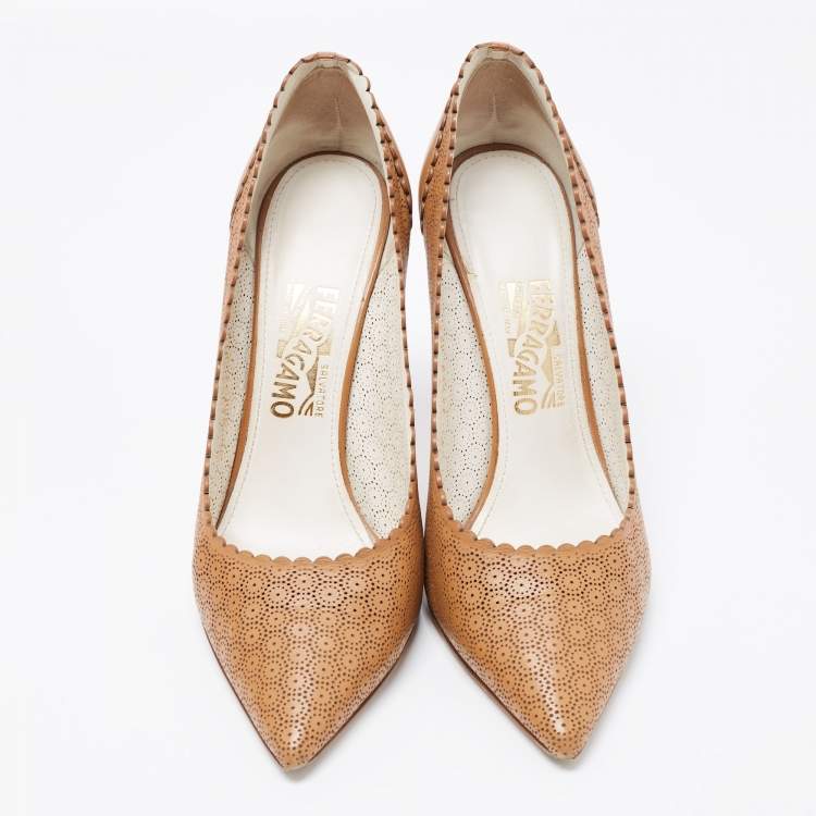 Pre Owned Salvatore Ferragamo Brown Leather Laser Cut Leather Pumps Size 40.5