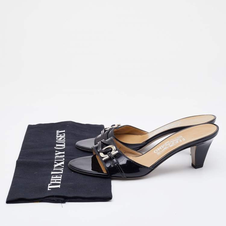 Pre Owned Salvatore Ferragamo Black Patent Leather Gancini Slide Sandals Size 39.5