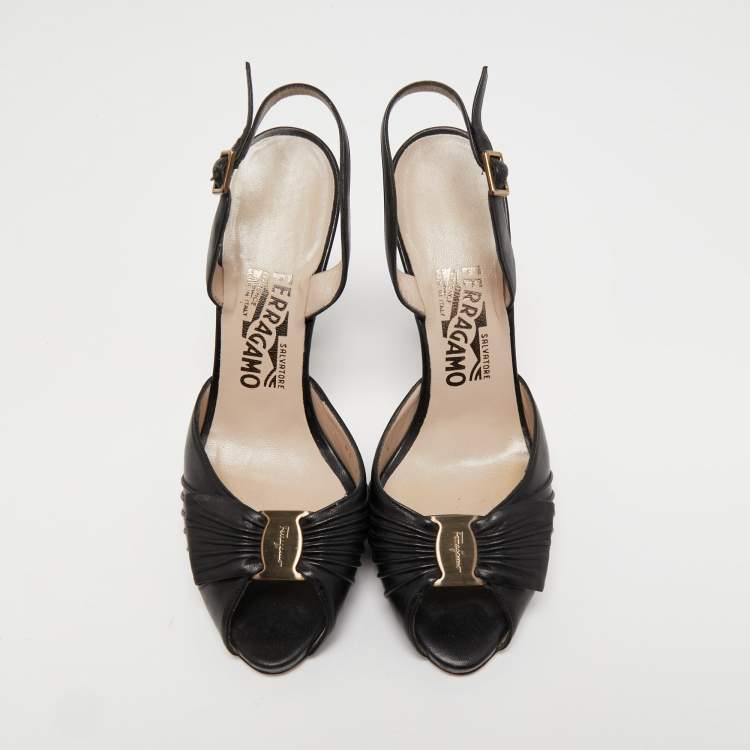 Pre Owned Salvatore Ferragamo Black Leather Bow Detail Slingback Sandals Size 38.5