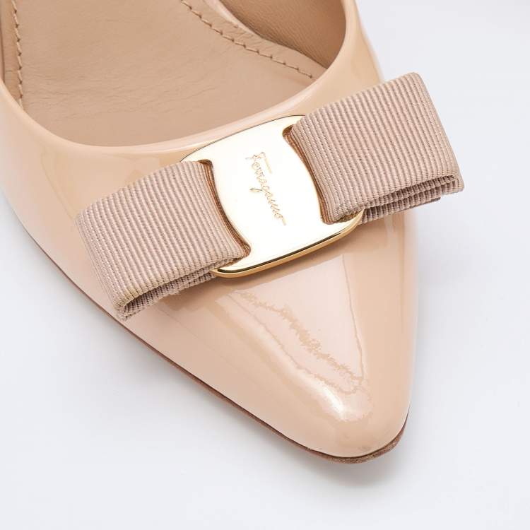 Pre Owned Salvatore Ferragamo Beige Patent Leather Pointed Toe Vara Bow Pumps Size 36