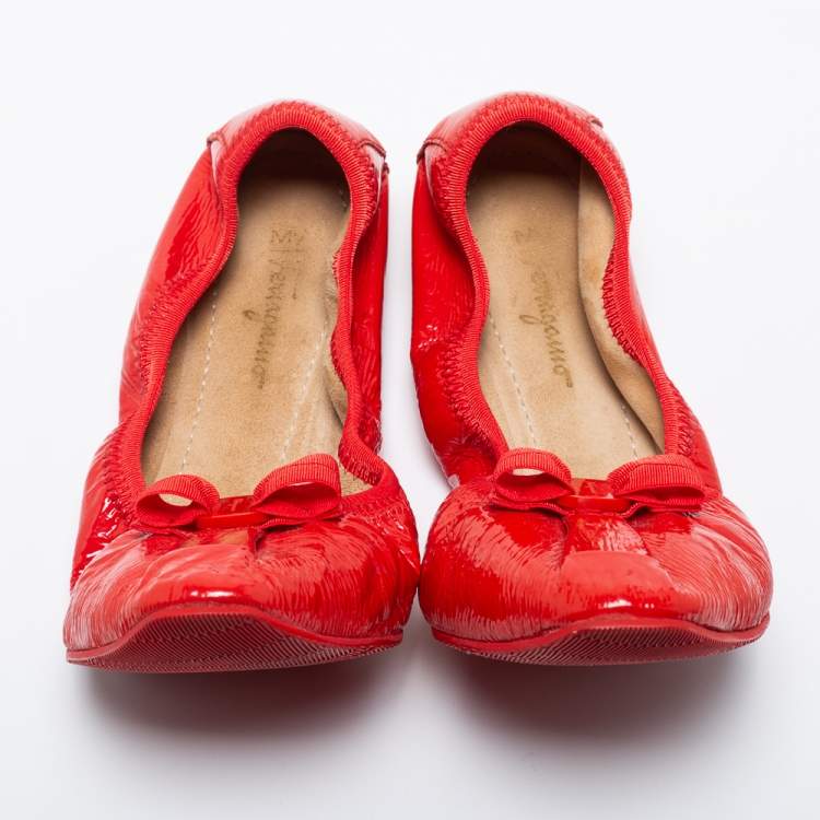 Pre Owned Salvatore Ferragamo Coral Red Patent Leather My Joy Scrunch Ballet Flats Size 40.5