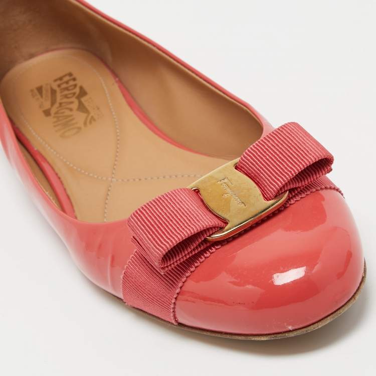 Pre Owned Salvatore Ferragamo Coral Pink Patent Leather Varina Ballet Flats Size 40