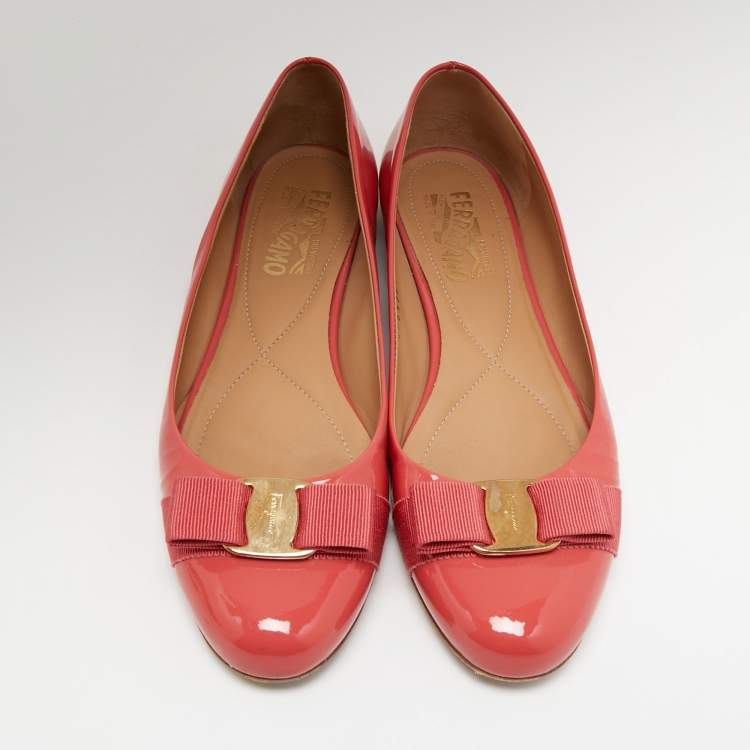 Pre Owned Salvatore Ferragamo Coral Pink Patent Leather Varina Ballet Flats Size 40
