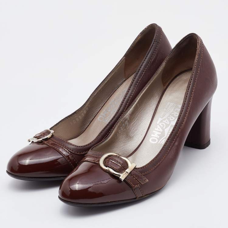 Pre Owned Salvatore Ferragamo Brown Patent and Leather Nostra Pumps Size 37.5