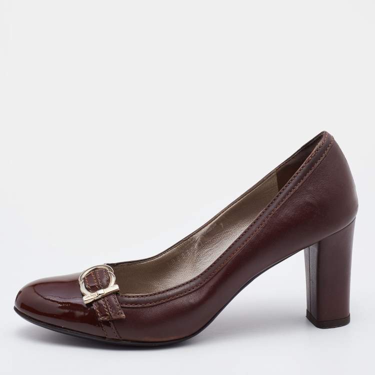 Pre Owned Salvatore Ferragamo Brown Patent and Leather Nostra Pumps Size 37.5