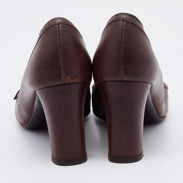 Pre Owned Salvatore Ferragamo Brown Patent and Leather Nostra Pumps Size 37.5