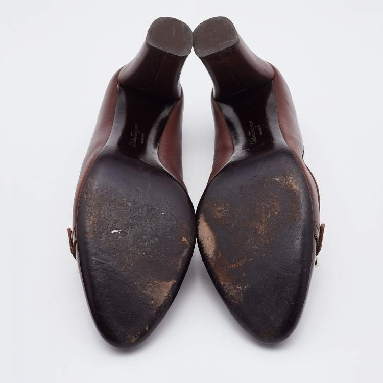 Pre Owned Salvatore Ferragamo Brown Patent and Leather Nostra Pumps Size 37.5