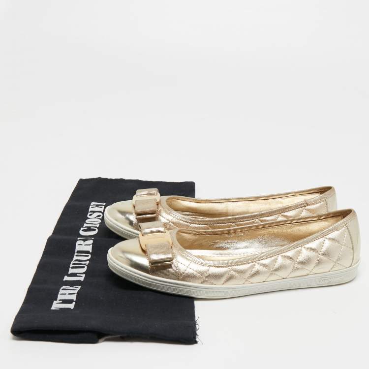 Pre Owned Salvatore Ferragamo Gold Leather Varina Quilted Ballet Flats Size 36.5