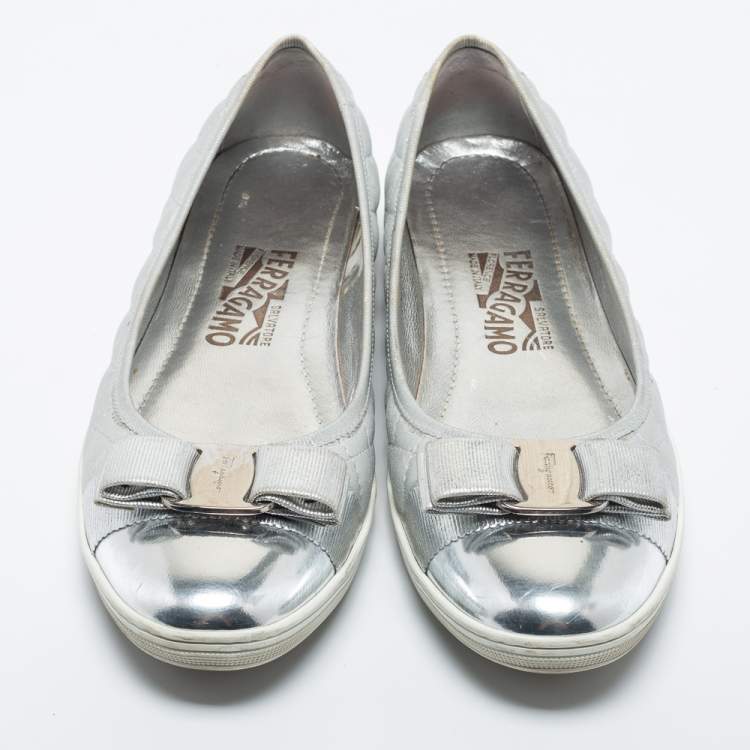 Pre Owned Salvatore Ferragamo Metallic Silver Leather Bow Ballet Flats Size 39.5