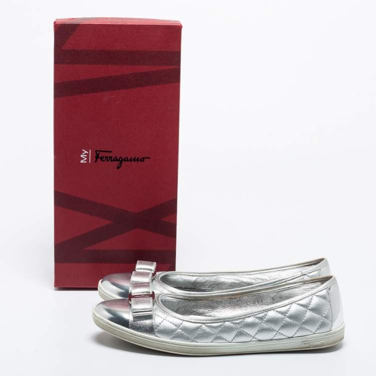 Pre Owned Salvatore Ferragamo Metallic Silver Leather Bow Ballet Flats Size 39.5