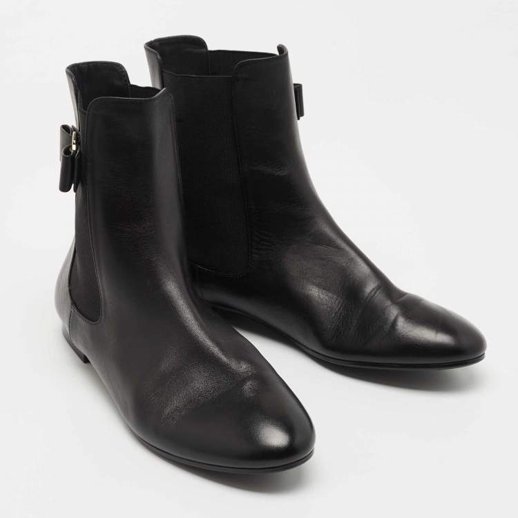 Pre Owned Salvatore Ferragamo Black Leather Vara Bow Chelsea Ankle Boots Size 38.5