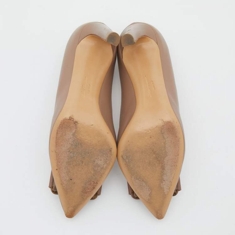 Pre Owned Salvatore Ferragamo Beige Leather Zeri Bow Pointed Toe Pumps Size 37
