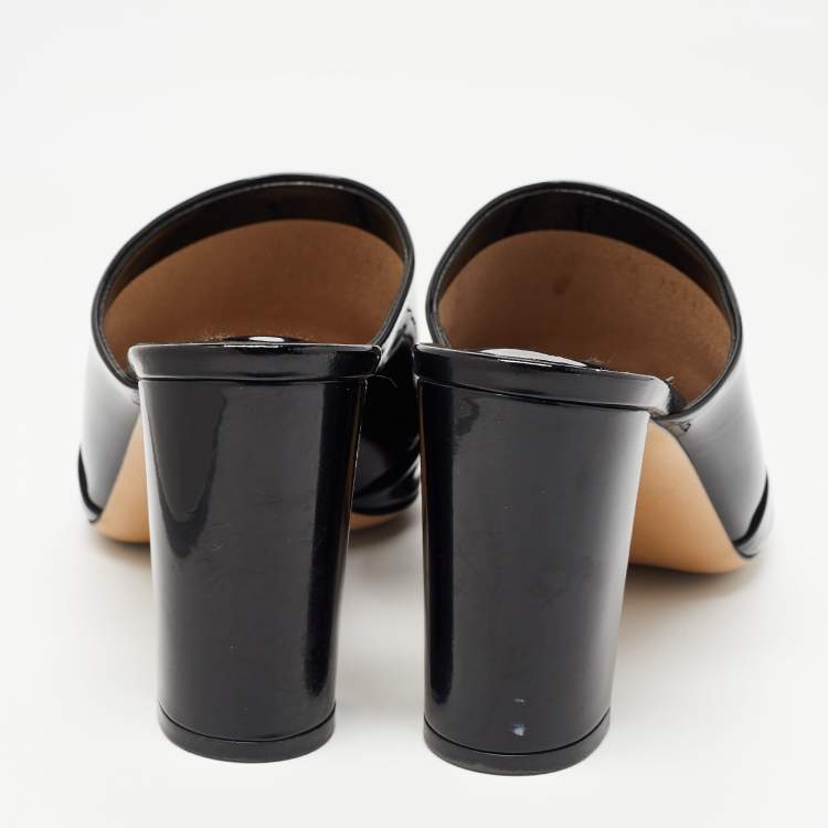 Pre Owned Salvatore Ferragamo Black Patent Leather Vara Bow Block Heel Mules Size 38