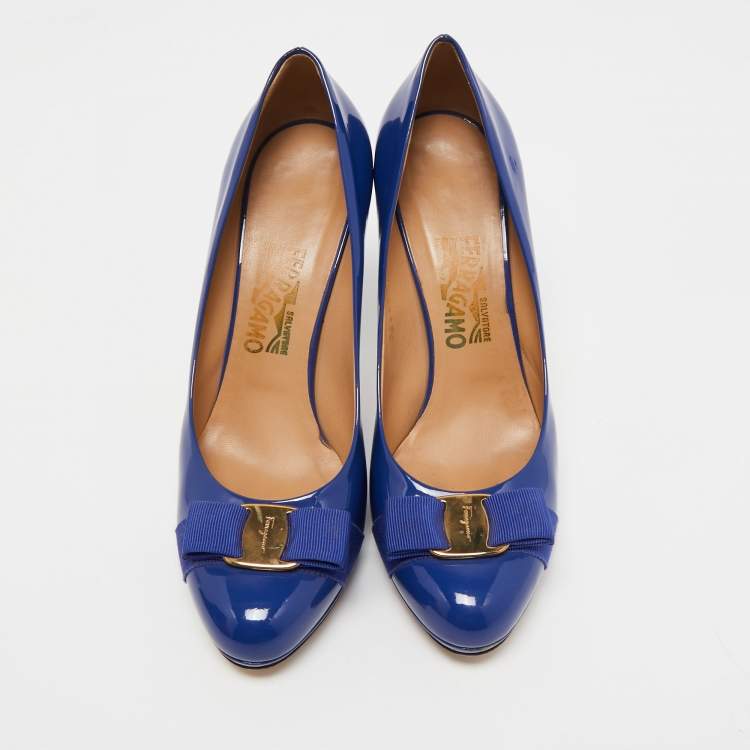 Pre Owned Salvatore Ferragamo Blue Patent Leather Vara Bow Pumps Size 40.5