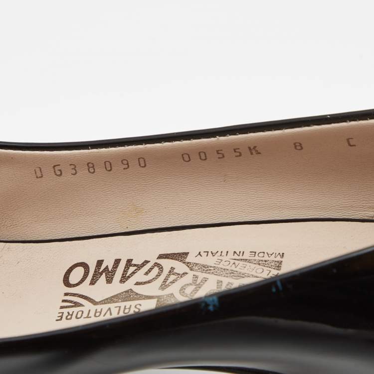 Pre Owned Salvatore Ferragamo Black Patent Leather Vara Bow Pumps Size 38.5