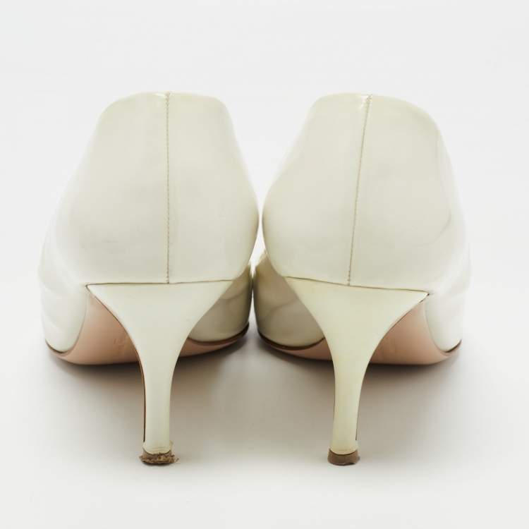 Pre Owned Salvatore Ferragamo White Leather Vara Bow Peep Toe Pumps Size 40