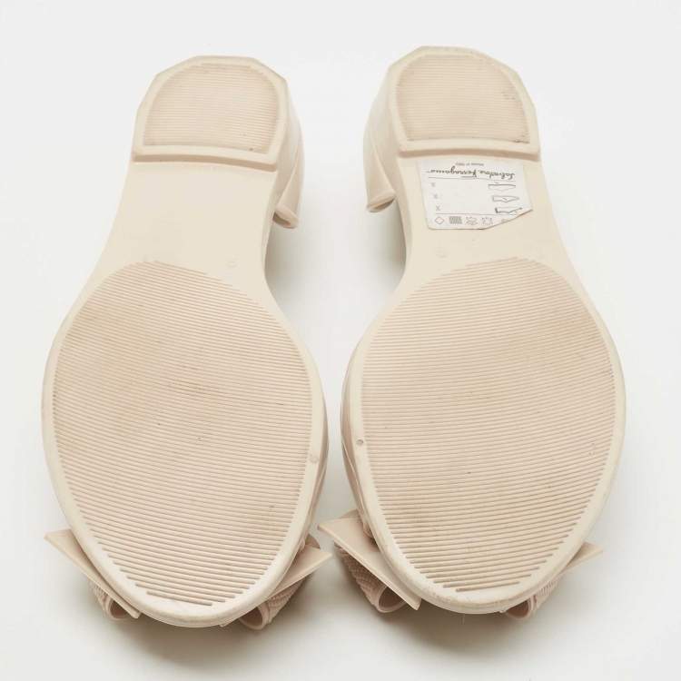 Pre Owned Salvatore Ferragamo Beige Jelly Barbados Bow Ballet Flats Size 39.5