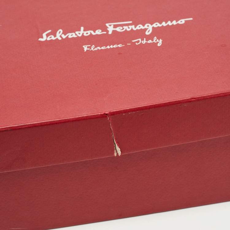 Pre Owned Salvatore Ferragamo Dark Brown Leather Vara Bow Round Toe Pumps Size 36.5