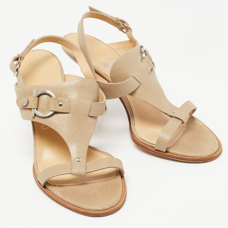 Pre Owned Salvatore Ferragamo Beige Textured Leather Slingback Sandals Size 38.5