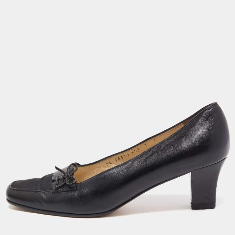 مملوكة مسبقًا Salvatore Ferragamo Black  Leather Bow Block Heel Pumps Size 37.5