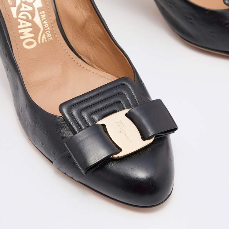 Pre Owned Salvatore Ferragamo Black Leather Vara Bow Pumps Size 39