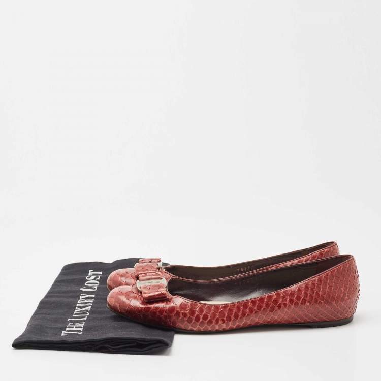 Pre Owned Salvatore Ferragamo Burgundy Python Varina Ballet Flats Size 37