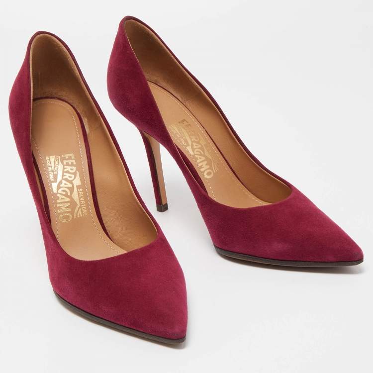 Pre Owned Salvatore Ferragamo Burgundy Suede Pointed Toe Pumps Size 39