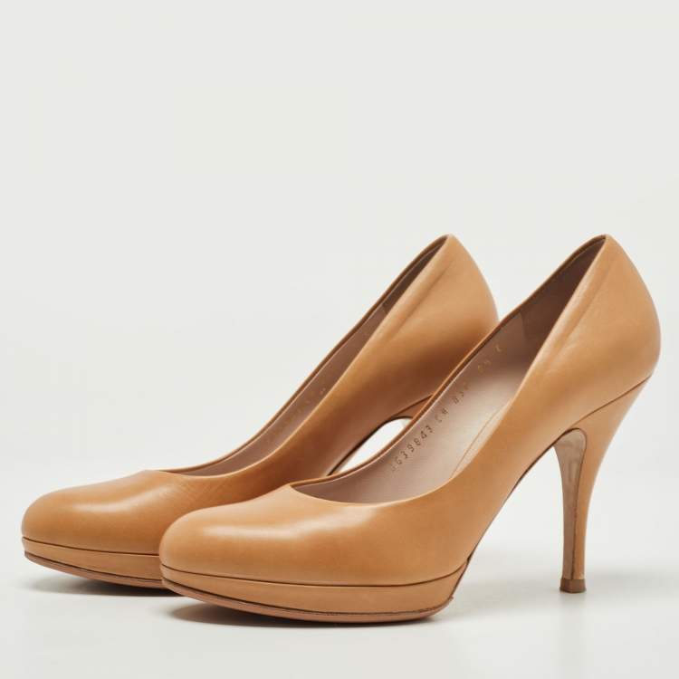 Pre Owned Salvatore Ferragamo Beige Leather Round Toe Platform Pumps Size 39