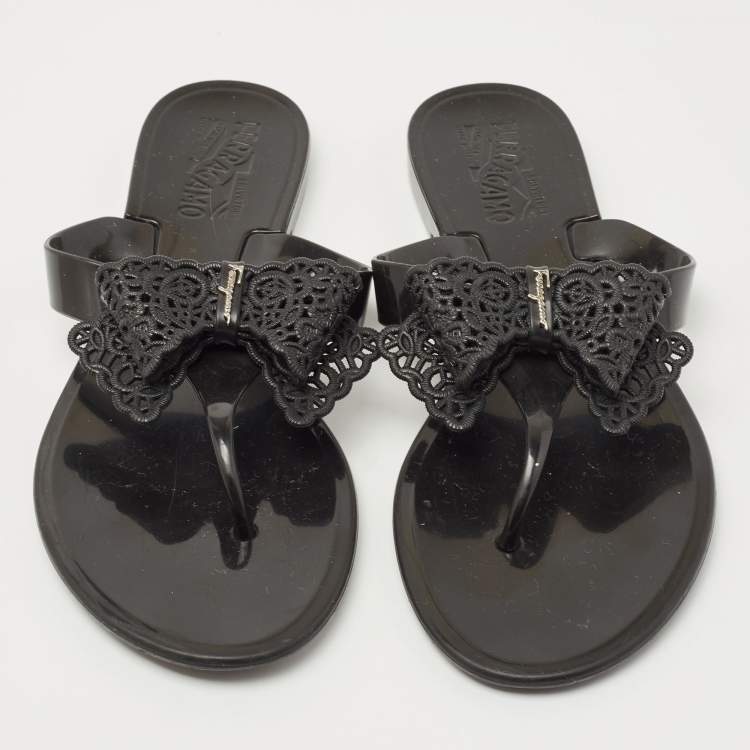 Pre Owned Salvatore Ferragamo Black Rubber Bali Thong Sandals Size 38.5