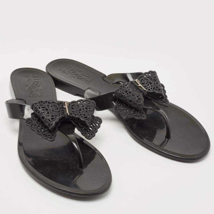 Pre Owned Salvatore Ferragamo Black Rubber Bali Thong Sandals Size 38.5