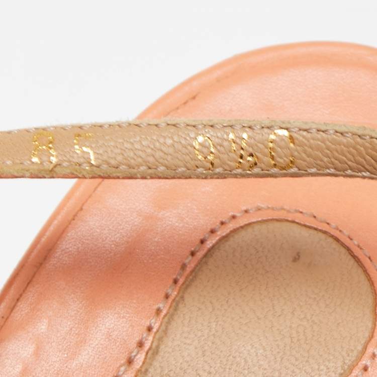 مملوكة مسبقًا Salvatore Ferragamo Orange Leather Ankle Strap Sandals Size 40 
