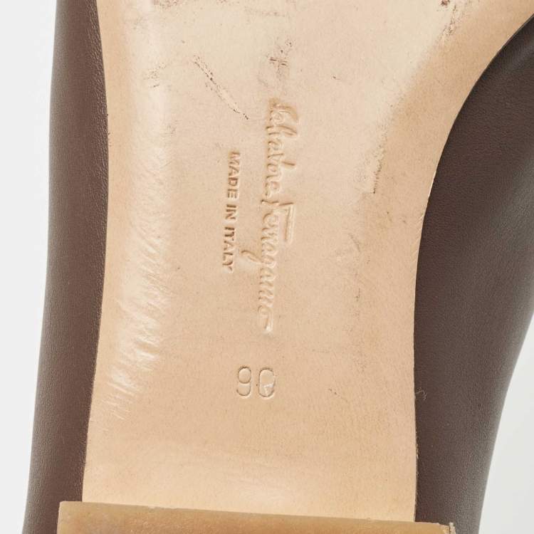 Pre Owned Salvatore Ferragamo Brown Leather Gancini Loafers Size 39.5