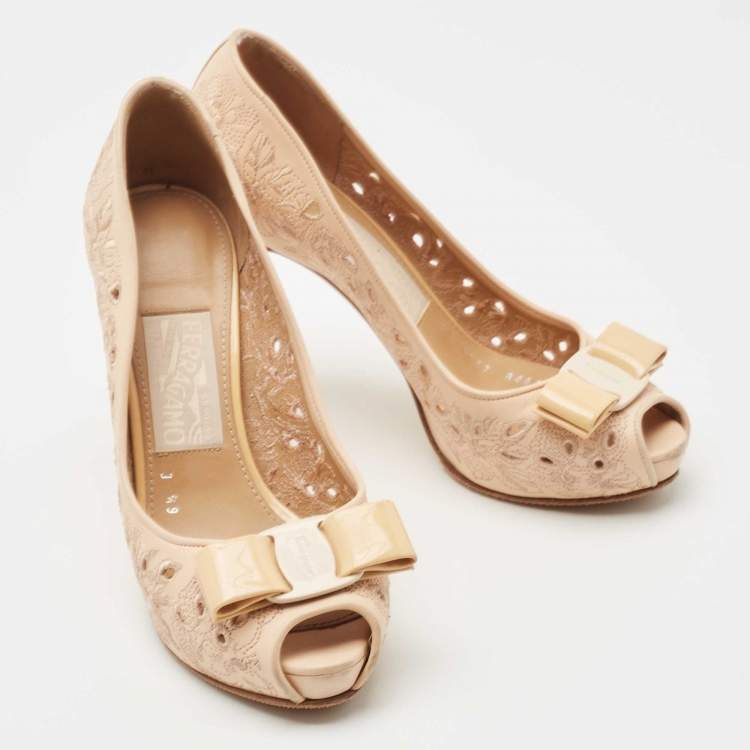 Pre Owned Salvatore Ferragamo Beige Floral Embroidered Leather Plum Vara Bow Peep Toe Pumps Size 37