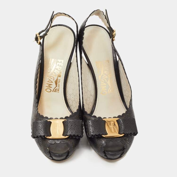 مملوكة مسبقًا Salvatore Ferragamo Black Leather Vara Bow Slingback Pumps Size 36.5