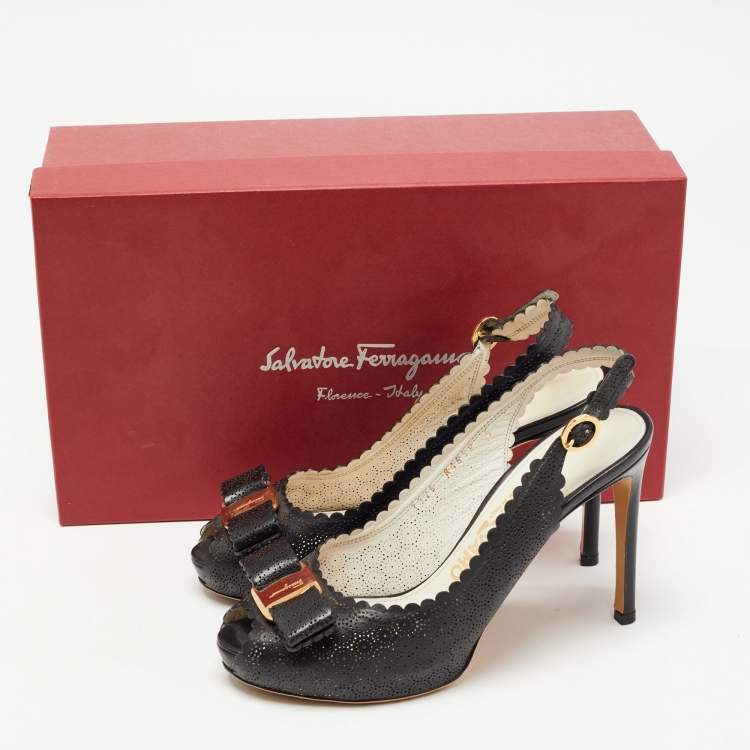 مملوكة مسبقًا Salvatore Ferragamo Black Leather Vara Bow Slingback Pumps Size 36.5