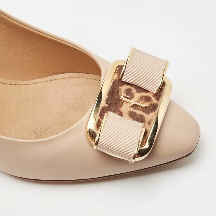 Pre Owned Salvatore Ferragamo Beige Leather Lola Pumps Size 37.5