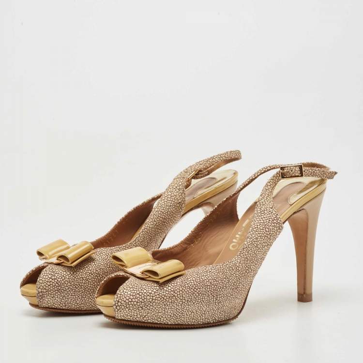 Pre Owned Salvatore Ferragamo Multicolor Texture Suede and Patent Peep Toe Bow Pumps Size 36.5