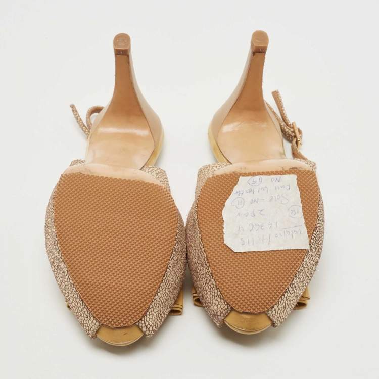 Pre Owned Salvatore Ferragamo Multicolor Texture Suede and Patent Peep Toe Bow Pumps Size 36.5