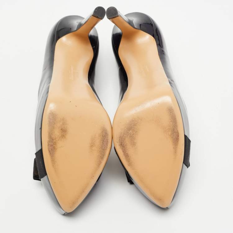 Pre Owned Salvatore Ferragamo Black Patent Leather Trilly Pumps Size 39.5