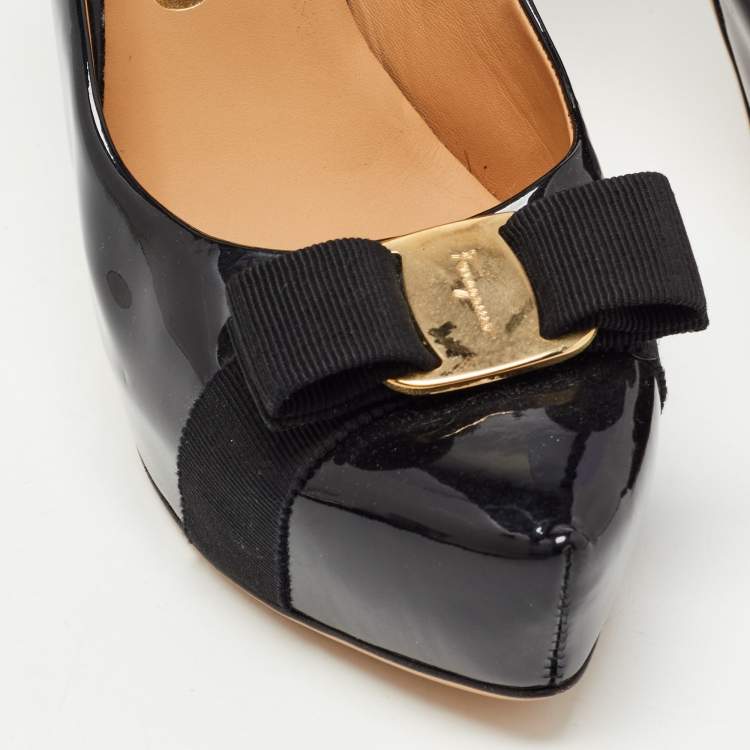 Pre Owned Salvatore Ferragamo Black Patent Leather Trilly Pumps Size 39.5