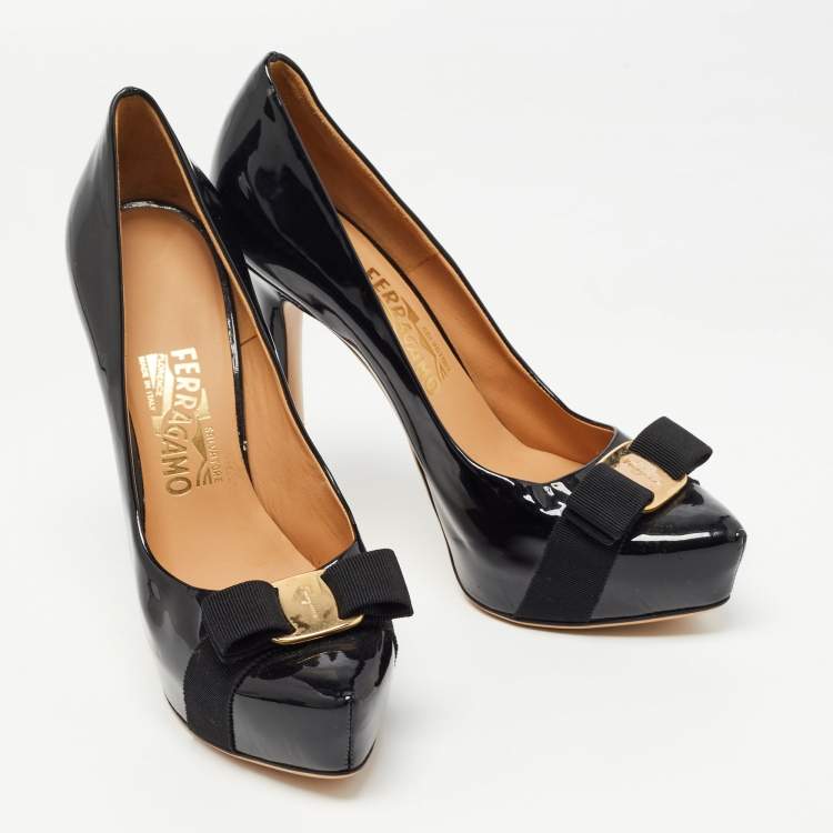 Pre Owned Salvatore Ferragamo Black Patent Leather Trilly Pumps Size 39.5