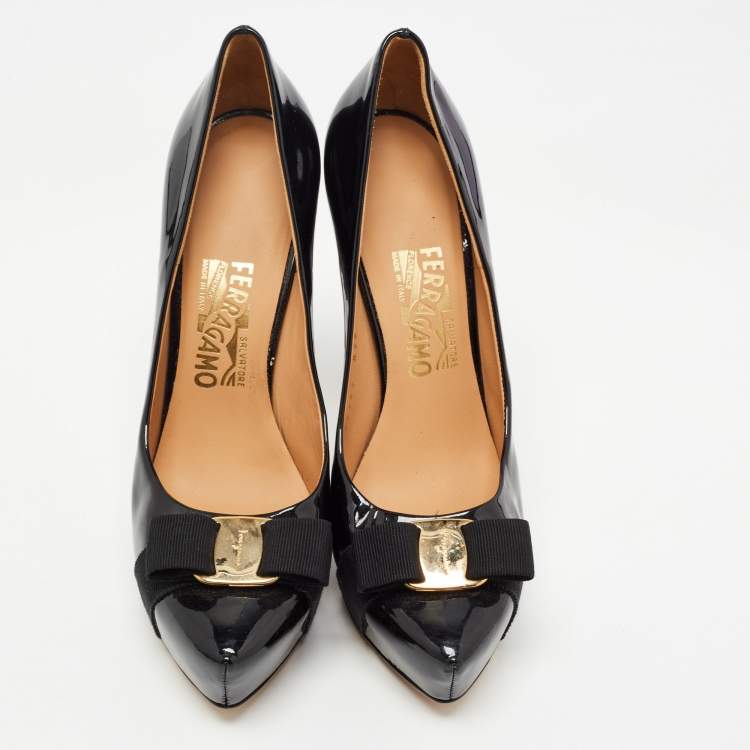 Pre Owned Salvatore Ferragamo Black Patent Leather Trilly Pumps Size 39.5