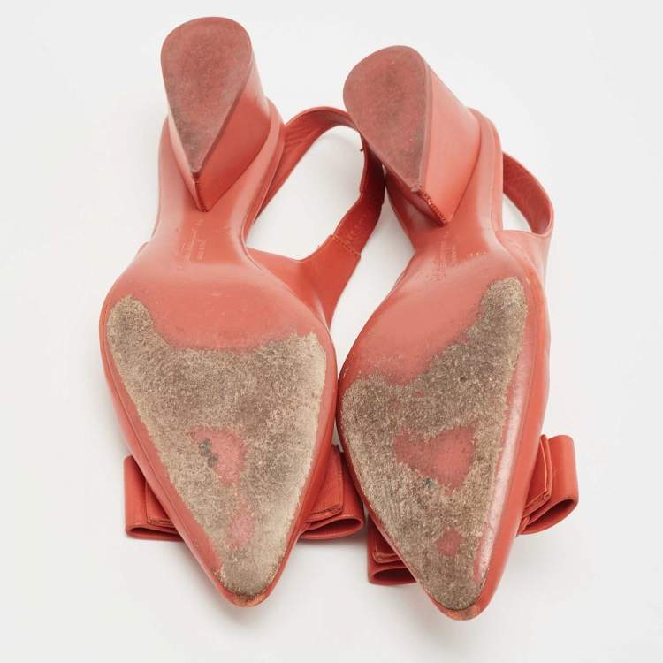 Pre Owned Salvatore Ferragamo Red Leather Vara Bow Slingback Pumps Size 37.5