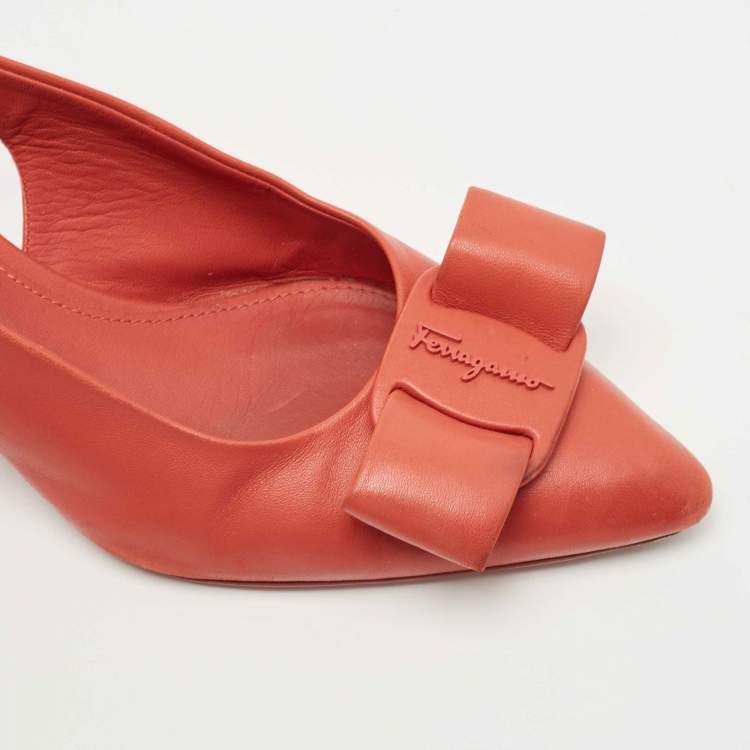 Pre Owned Salvatore Ferragamo Red Leather Vara Bow Slingback Pumps Size 37.5