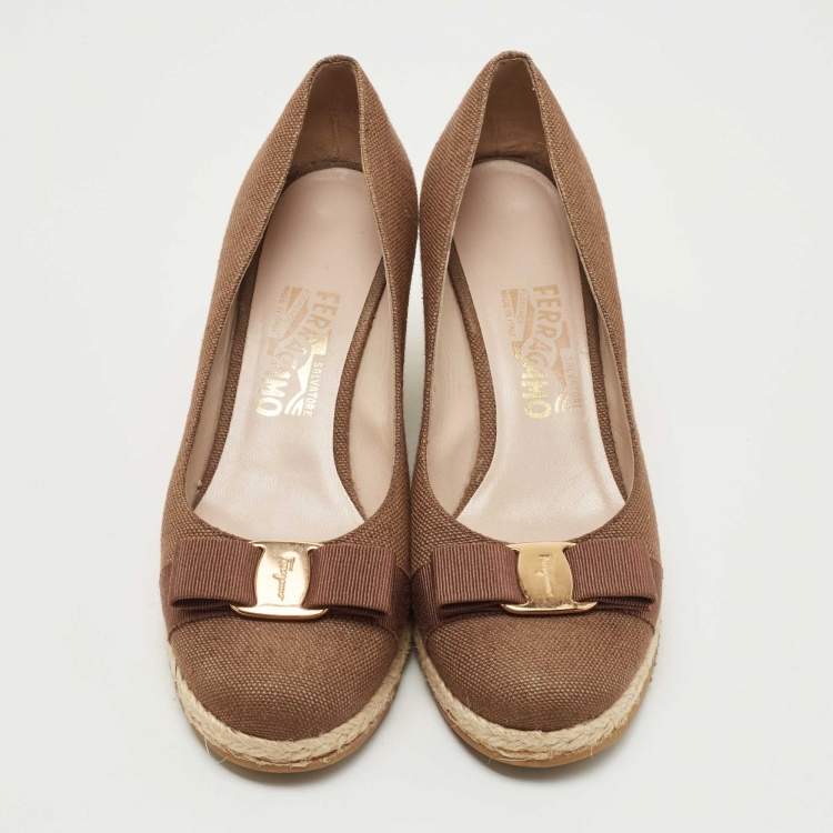 Pre Owned Salvatore Ferragamo Brown Canvas Bow Detailed 'Darly' Espadrille Wedges Size 40