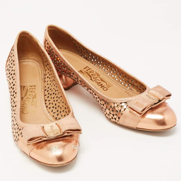 Pre Owned Salvatore Ferragamo Metallic Leather Laser Cut Vara Bow Pumps Size 36.5