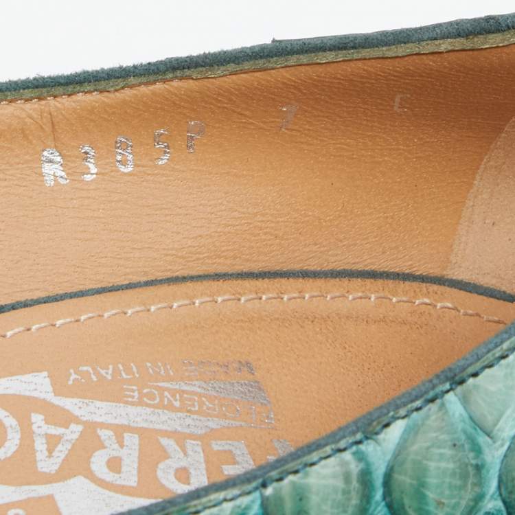 Pre Owned Salvatore Ferragamo Green Python Bow Peep Toe Pumps Size 37.5